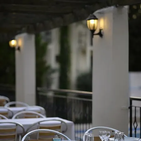 Petit Garden Otel