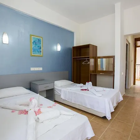 Petit Garden Otel *