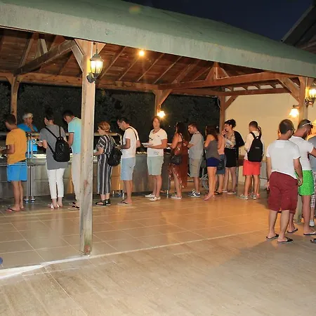 Otel Petit Garden *